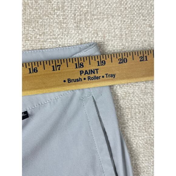 Travis Mathew Men’s 38 Gray Wanderlust Short 9” – Micro-Ripstop Golf Performance - Picture 4 of 6